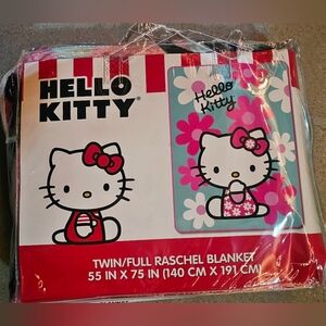 TWIN/FULL SIZE HELLO KITTY BLANKET
